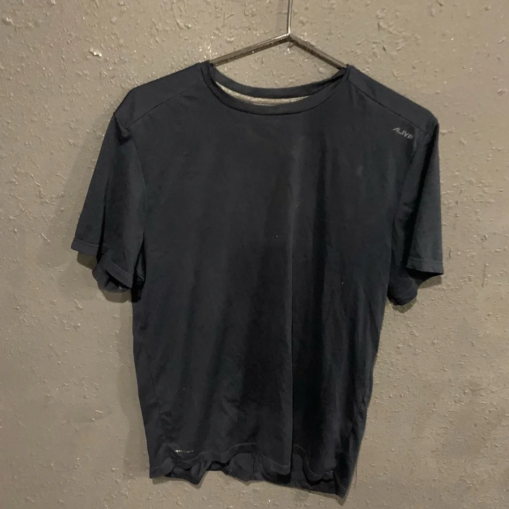 Men’s Alive Tshirt - Picture 1 of 4